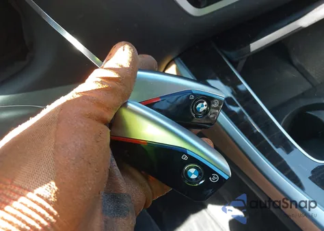 2024 BMW X5 Phev xDrive50E from USA, damaged, VIN 5UX43EU02R9T09752